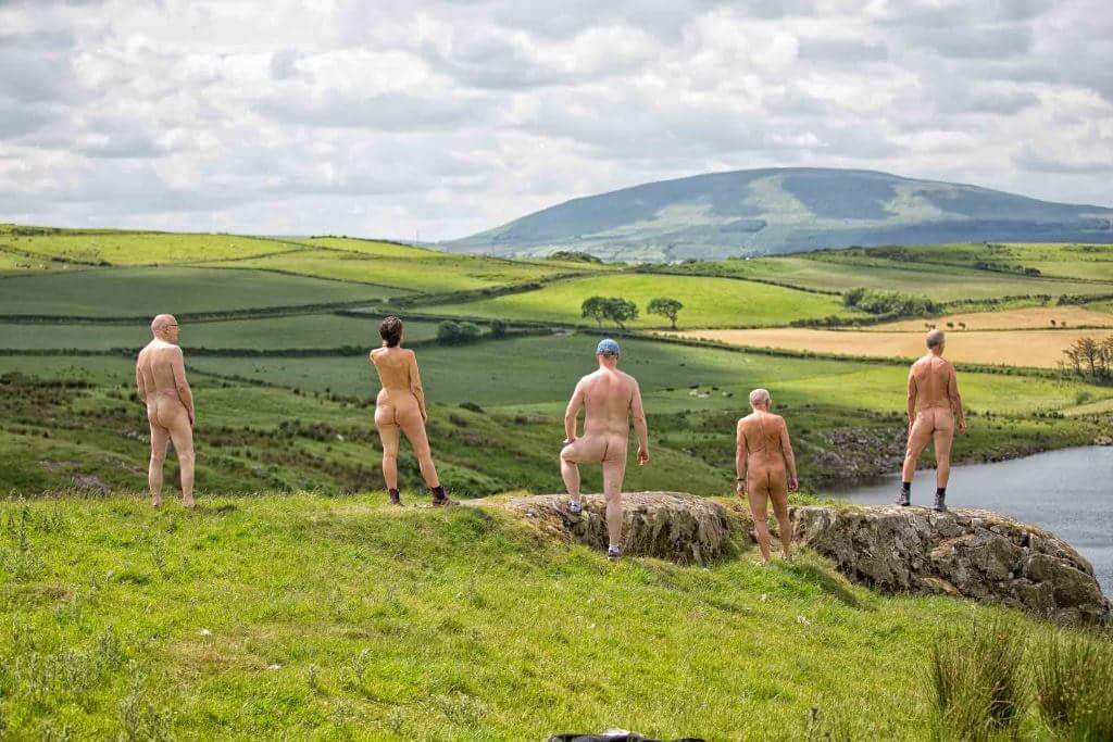 7 Reasons to Become a Nudist and start with naturism