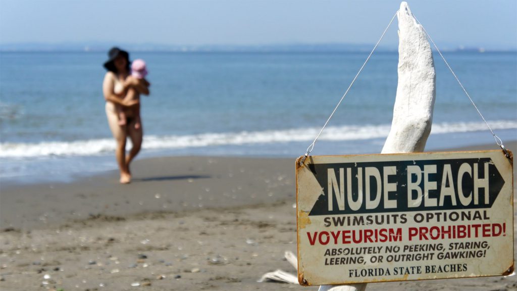 How to behave on a nude beach: Nude Beach Etiquette: The Do's and Don'ts