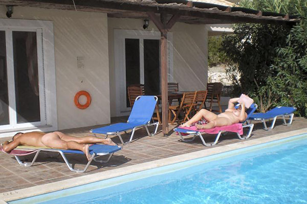 Naturism in Greece - 3 Naturist Villas - Villa Atraides