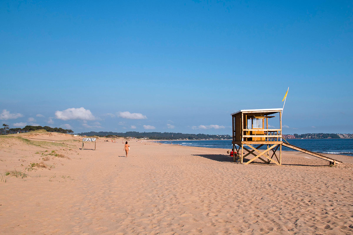 Playa nudista Chihuahua, Uruguay