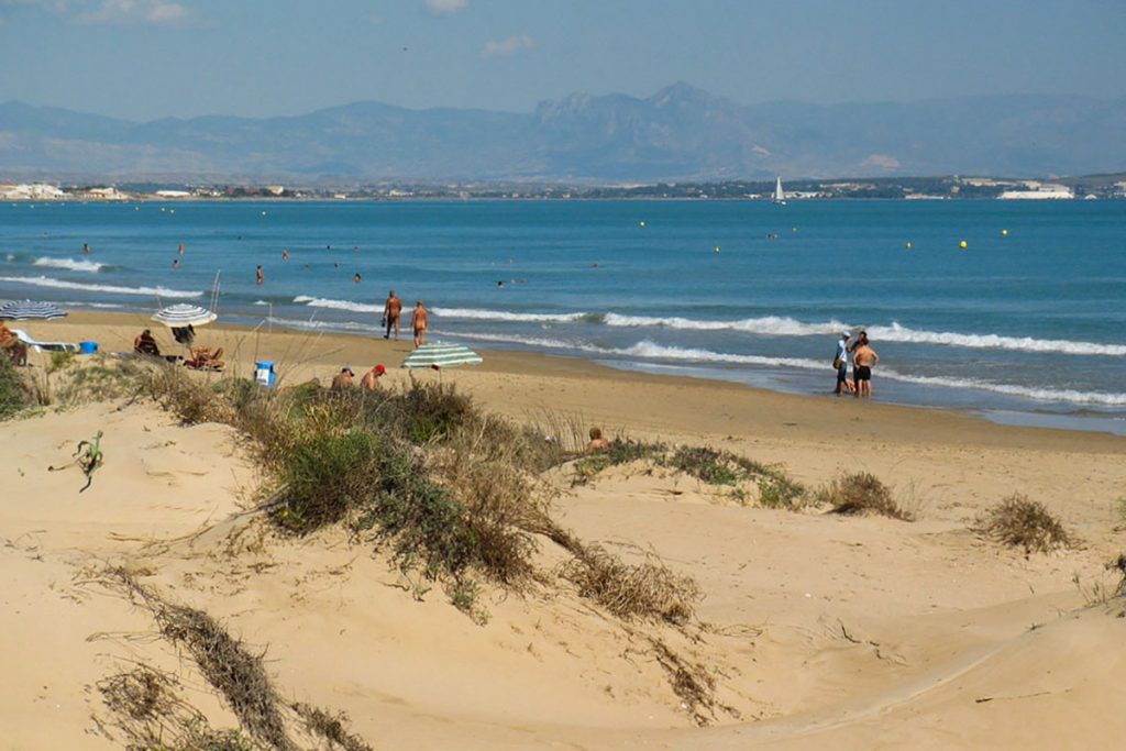 Nude Vacations near Alicante in Spain