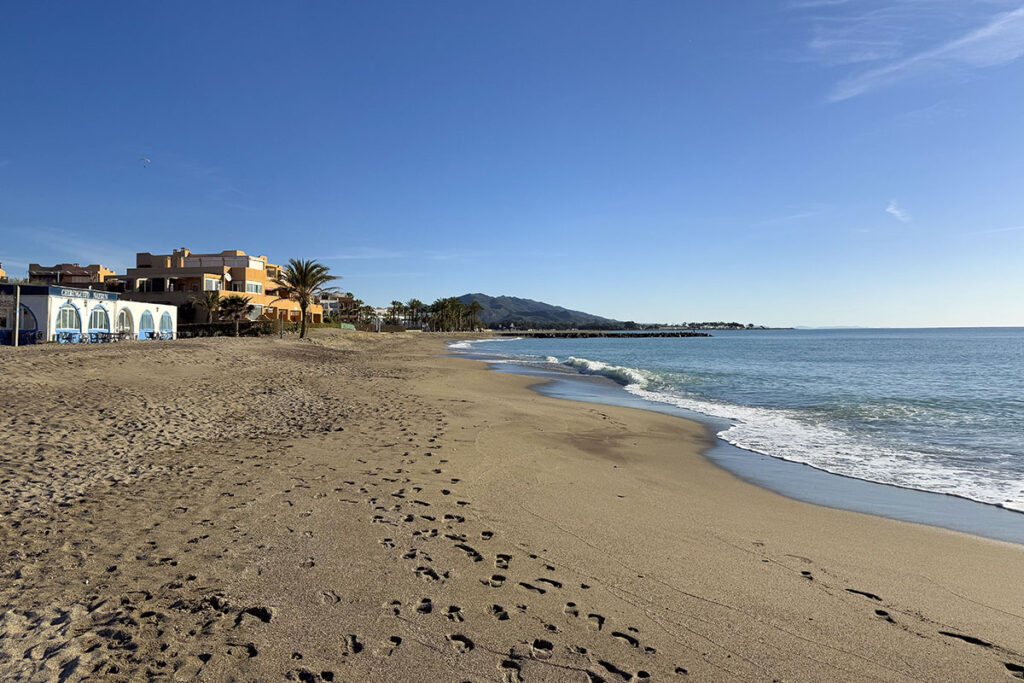 Charco del Palo vs Vera Playa: Two Naked Villages, Two Different Rhythms