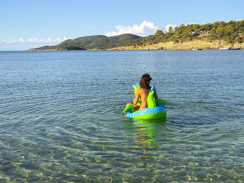 Nice to meet you, I'm a nudist