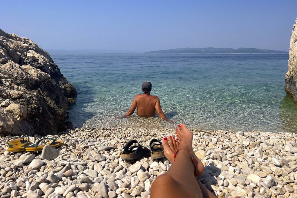 Nice to meet you, I'm a nudist